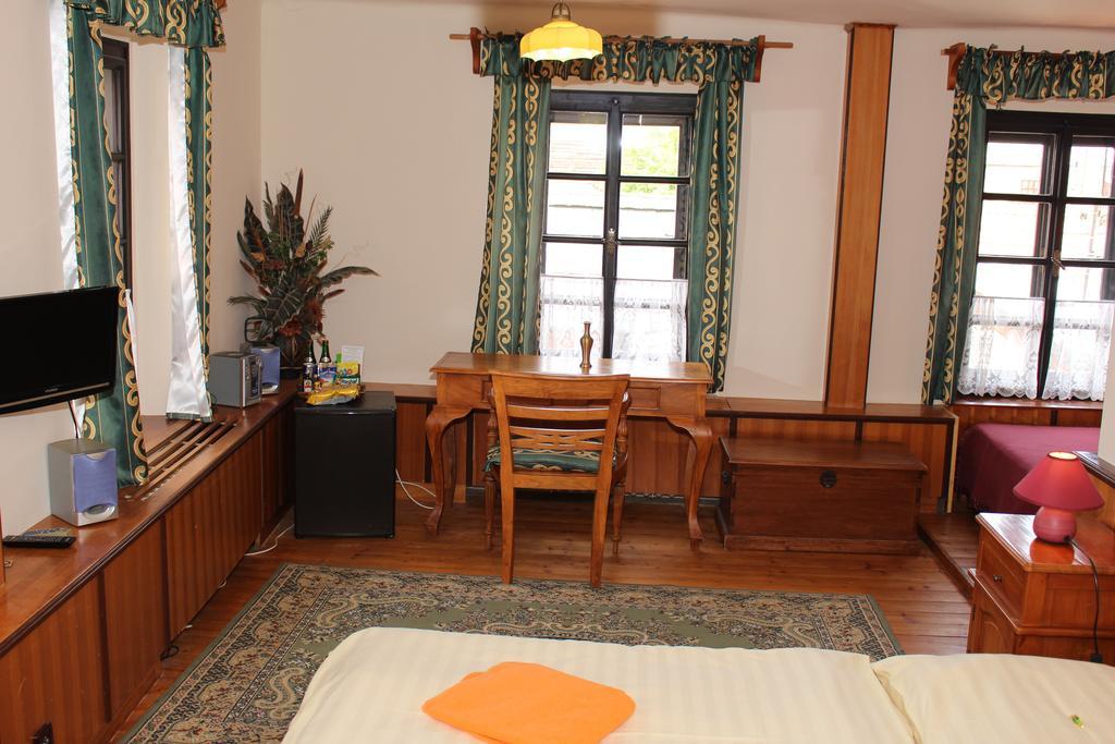 Penzion Kasper Cyklopenzion Jindrichuv Hradec Room photo