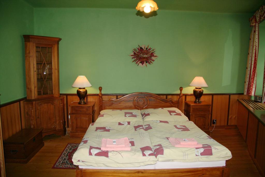 Penzion Kasper Cyklopenzion Jindrichuv Hradec Room photo