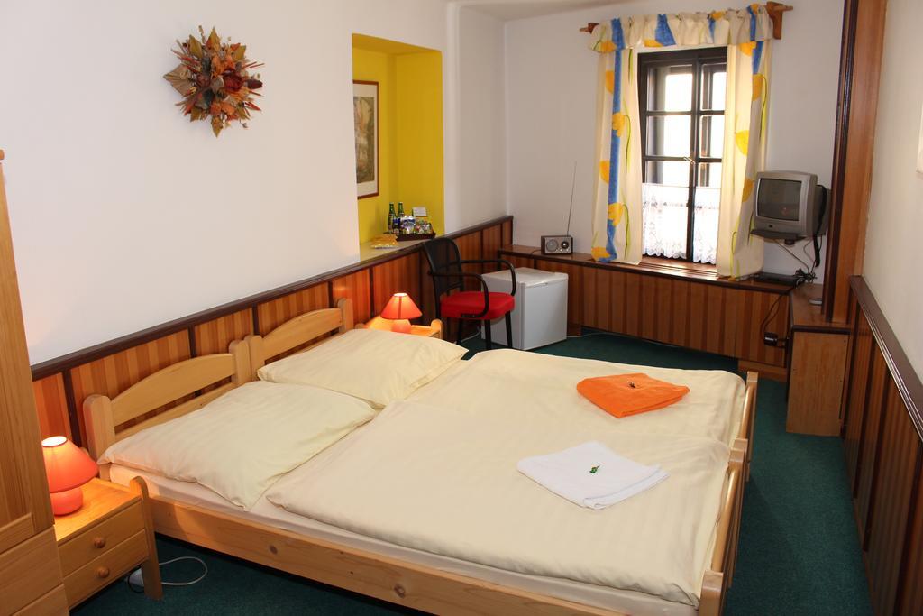 Penzion Kasper Cyklopenzion Jindrichuv Hradec Room photo