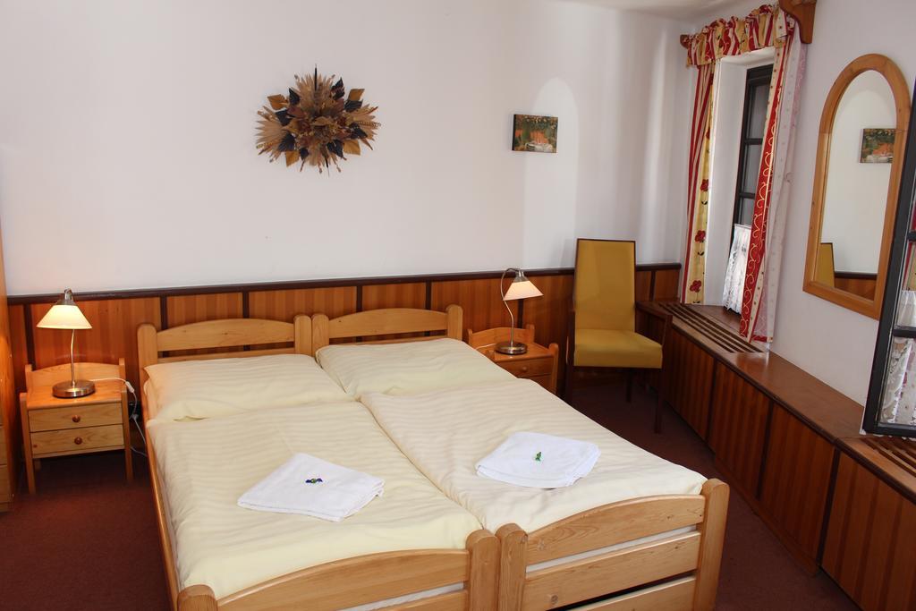 Penzion Kasper Cyklopenzion Jindrichuv Hradec Room photo